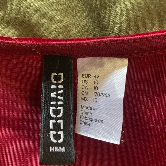 H&M Divided Velvet Dress - Picture 3 of 3